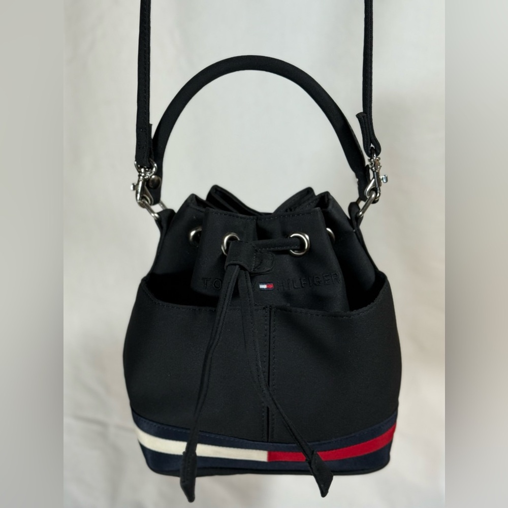Tommy Hilfiger Black Mini Bucket Bag Convertible Handbag Shoulder Bag 90s Inspo